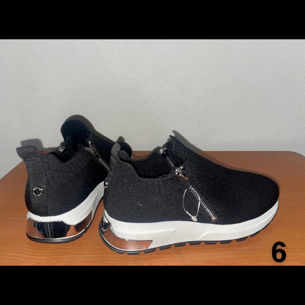 Steve Madden Sneakers